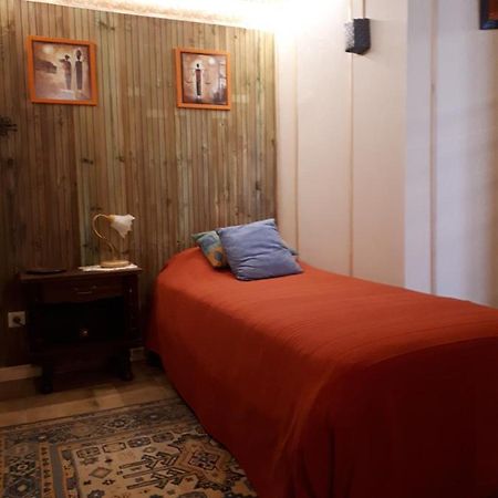 La Maison De Juliette En Bas Lascabanes Esterno foto