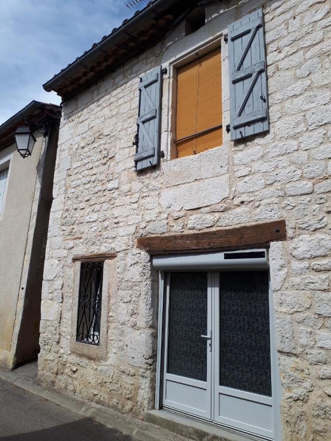 La Maison De Juliette En Bas Lascabanes Esterno foto